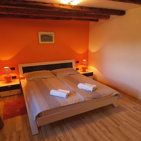 Lukas-gologorica Holiday home