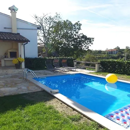 Lukas-gologorica Holiday home Gologorica