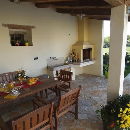 Holiday home Lukas-gologorica Gologorica