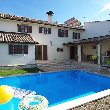 Holiday home Lukas-gologorica *
